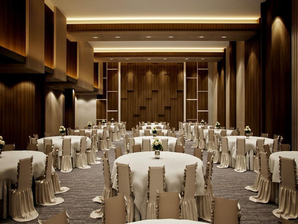 ASTON Sidoarjo City Hotel&Conference Center Exterior foto