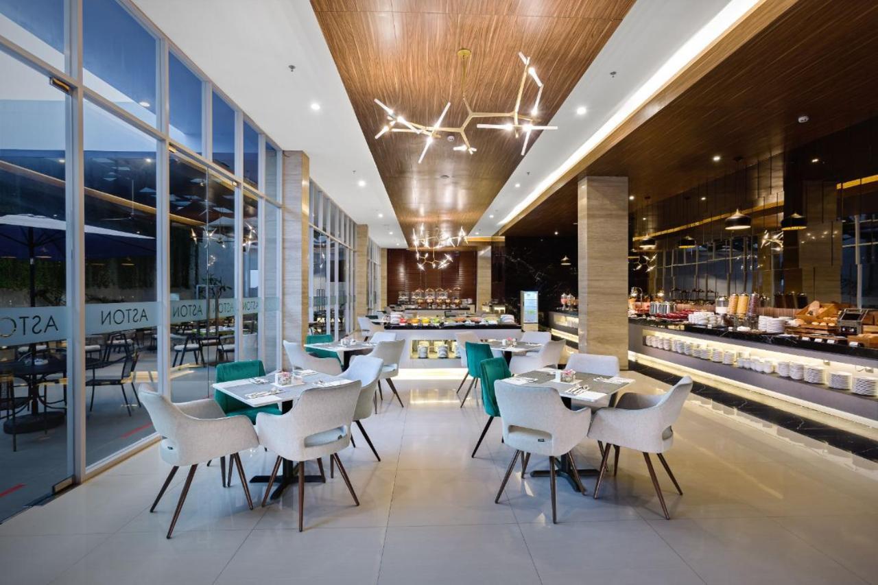 ASTON Sidoarjo City Hotel&Conference Center Exterior foto